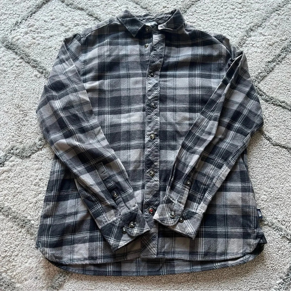 The North Face plaid button down gray shirt flannel  snap button front medium - Picture 1 of 7